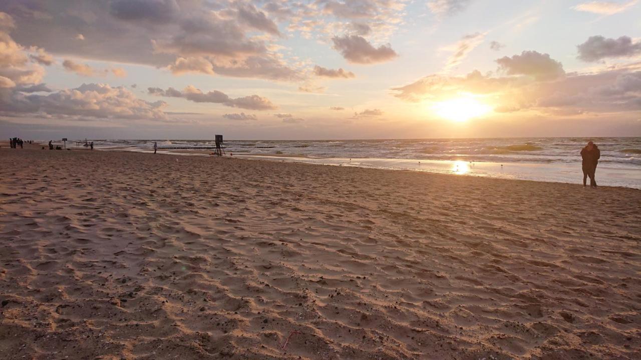 Apartament Sea Tide- Lesne Tarasy Dziwnowek-Sannel Apartments For Rent Екстер'єр фото